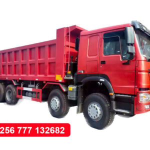SINOTRUK-HOWO-8x4-Tipper-Truck-RHD