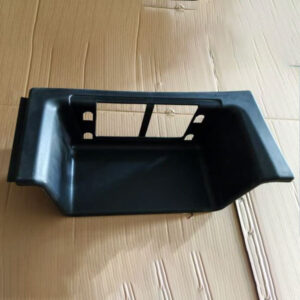 Down step fender right